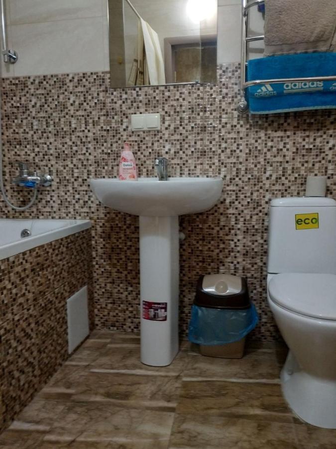 Апартаменти В Новому Будинку В Самому Центрi Khmelʼnytsʼkyy Exterior foto