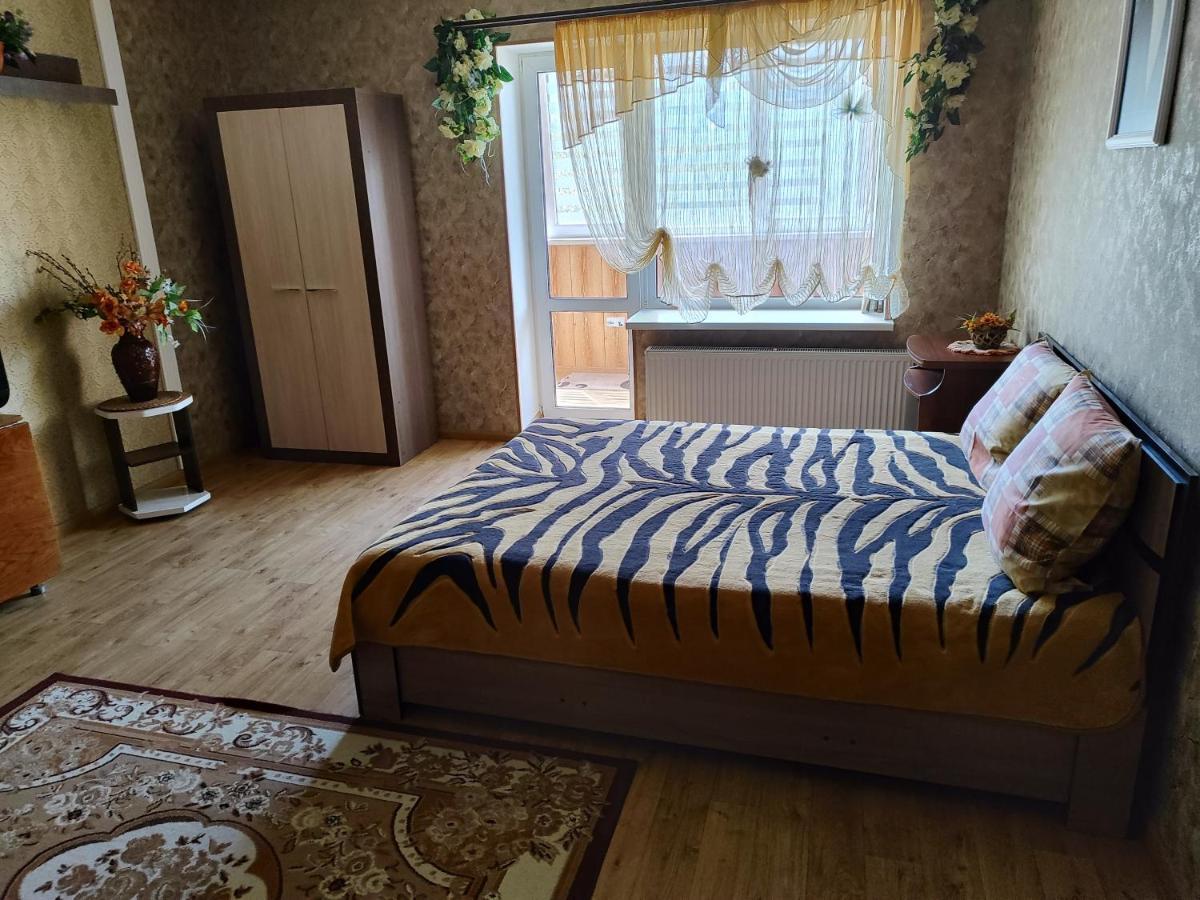 Апартаменти В Новому Будинку В Самому Центрi Khmelʼnytsʼkyy Exterior foto