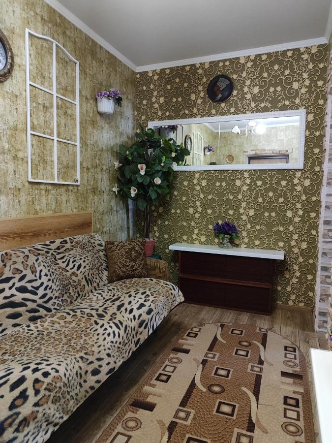 Апартаменти В Новому Будинку В Самому Центрi Khmelʼnytsʼkyy Exterior foto