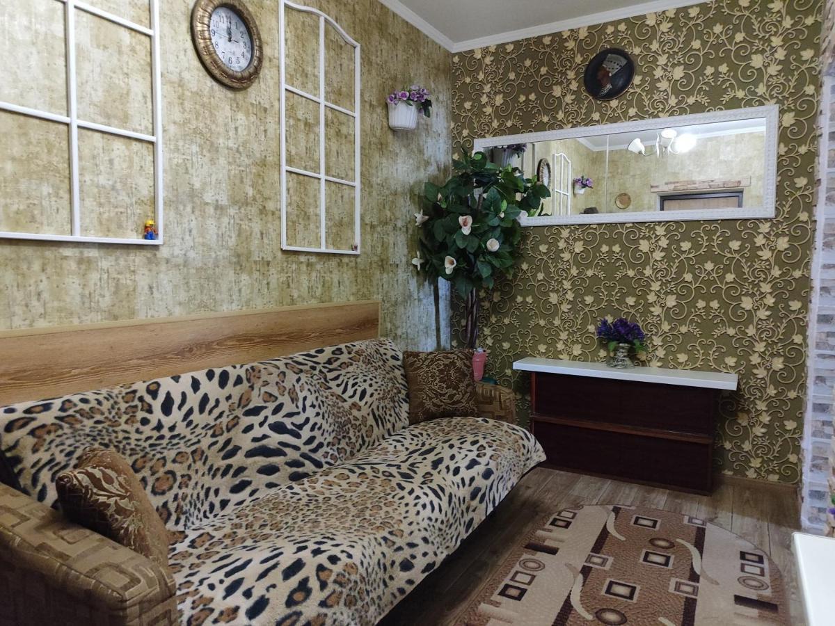 Апартаменти В Новому Будинку В Самому Центрi Khmelʼnytsʼkyy Exterior foto